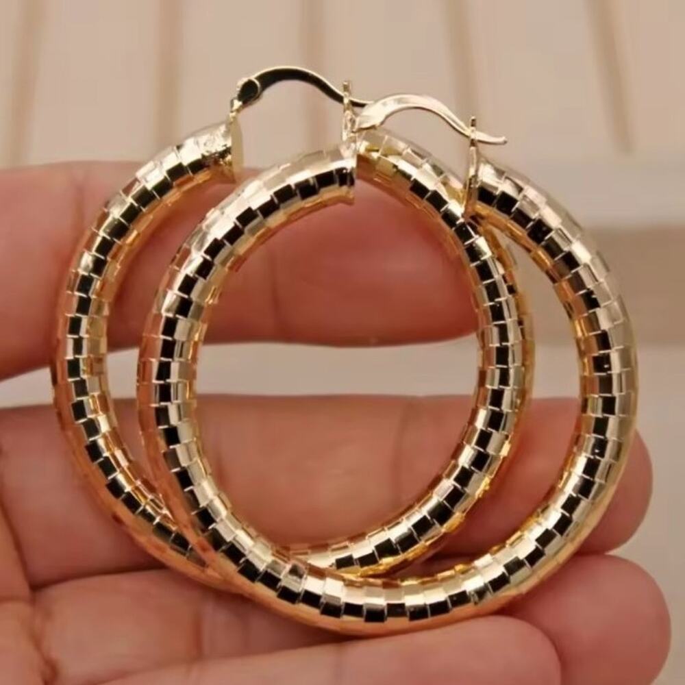 18k Gold Plated 1.5 in. x 4 mm. Hoop Earrings Women's 70s 80s Disco Fashion Gift
